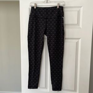 Brand new Vineyard Vines performance leggings.